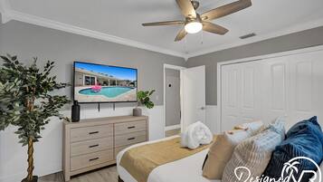 House | 5 bilik tidur, seterika/papan seterika, Wi-fi percuma, cadar katil