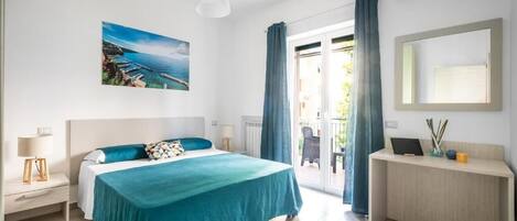 1 Schlafzimmer, Schreibtisch, Bügeleisen/Bügelbrett, kostenloses WLAN