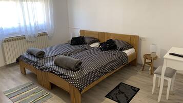 Apartment, Multiple Beds | 2 bedrooms, iron/ironing board, free WiFi, bed sheets
