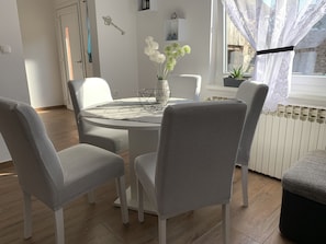 تناول الطعام