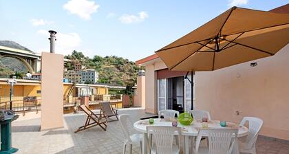 Apartment 'Attico di Silvy e Kikka' with Sea View, Terrace & Wi-Fi