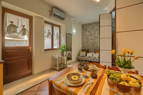 Holiday Home Casa Niluca close to the Beach with A/C