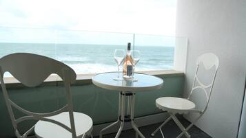 Apartemen Panorama, kamar mandi pribadi, pemandangan laut | Pemandangan balkon