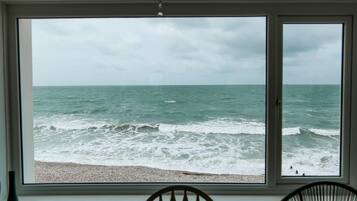 Apartemen Panorama, kamar mandi pribadi, pemandangan laut | Pemandangan dari properti