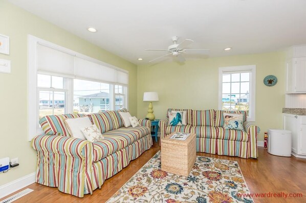 تلفزيون ذكي