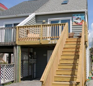 Unclassified image, 2 of 13, button - Aint Dat A Beach I  - 1BR Lower Unit on the 2nd Row (North Topsail Beach)