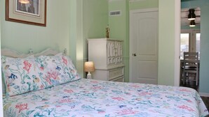 1 bedroom, free WiFi - Aint Dat A Beach I  - 1BR Lower Unit on the 2nd Row (North Topsail Beach)