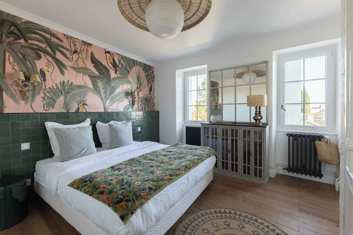 Chambre Double Luxe, salle de bains attenante, vue jardin (Belle de nuit)