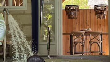 Bồn tắm thủy lực