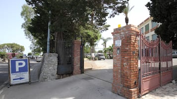 Superior-Dreibettzimmer, mit Bad, Gartenblick (Camera Tripla 6) | Außenbereich