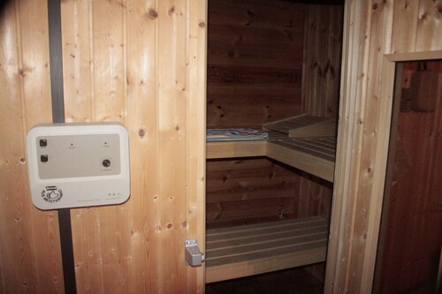 Ferien im Frau - Holle - Land, direkt in der Natur gelegen.