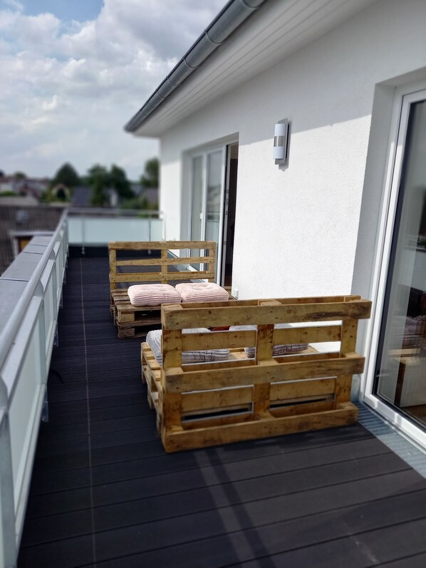 Property grounds - Large modern penthouse apartment with roof terrace (Uetersen)