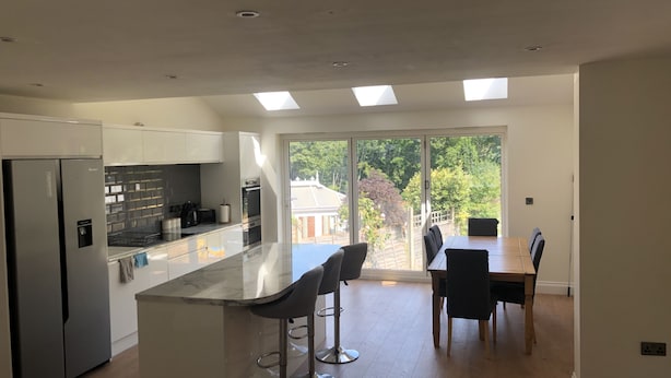 Fridge, microwave, oven, stovetop - Impeccable 1-bed House in Orpington (Orpington)