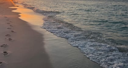 Welcome to Your New "HAPPY PLACE" on your Island get away!