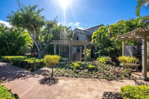 Property grounds - Wailea Ekolu #308 Beautiful Ocean View, Near Golf Course and Beaches, A/C (Wailea)