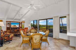 TV - Wailea Ekolu #308 Beautiful Ocean View, Near Golf Course and Beaches, A/C (Wailea)