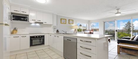 Microwave, dishwasher