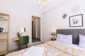 Comfort Room | Free WiFi, bed sheets - Warm Private Room at  Taksim (Istanbul)