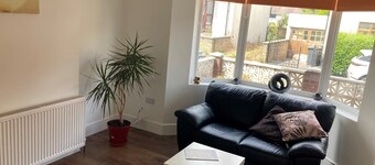 4 bedroom house in the heart of wolverhampton