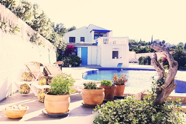 pool view