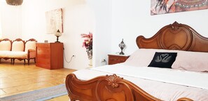 10 bedrooms, desk, iron/ironing board, free WiFi