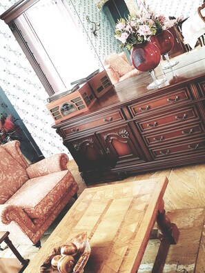 Älytelevisio, stereot, tietokoneen näyttö