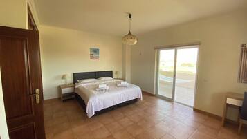 5 bedrooms, iron/ironing board, travel crib, free WiFi
