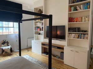 1 camera, Wi-Fi gratuito, lenzuola