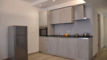 Luxury-Apartment | Eigene Küche | Großer Kühlschrank, Mikrowelle, Ofen, Herdplatte
