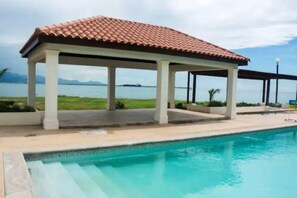 Appartement | Piscine | Piscine extérieure