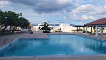 Apartment | Pool | Outdoor pool