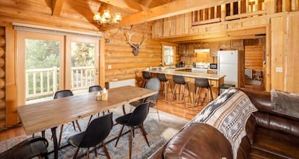 19 - Moonlight Ridge 3 Bedroom Home by RedAwning