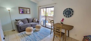 Condo, 1 Bedroom | Living area