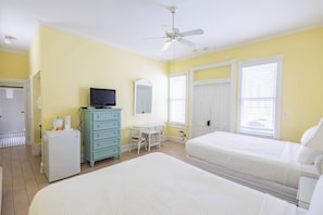 1 bedroom, iron/ironing board, WiFi, bed sheets - The Curry Poolside | Ground Floor Two Queens (Key West)