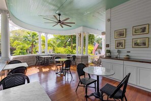 Outdoor dining - The Curry Poolside | Ground Floor Two Queens (Key West)