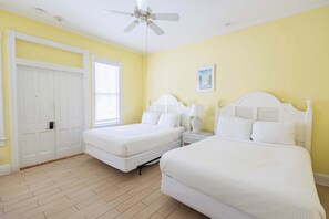 1 bedroom, iron/ironing board, WiFi, bed sheets - Deluxe Queen & Pet Friendly - Curry Mansion Inn (Key West)