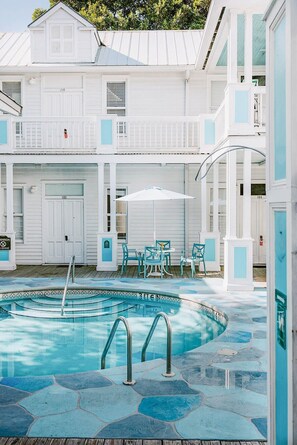 Pool - King Suite, Pet Friendly & Shared Pool (Key West)