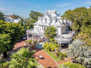 Exterior - The Curry Classic | Main Mansion Queen (Key West)