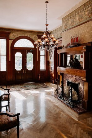 Interior - The Curry Classic | Main Mansion Queen (Key West)