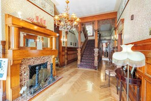 Interior - The Curry Classic | Main Mansion Queen (Key West)