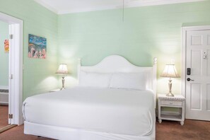 1 dormitorio, tabla de planchar con plancha, wifi y ropa de cama