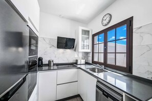 Fridge, microwave, oven, dishwasher - Villa Emilia - Two Bedroom Villa, Sleeps 4 (Playa Blanca)