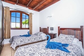 2 chambres, fer et planche Ă repasser, Wi-Fi, draps fournis