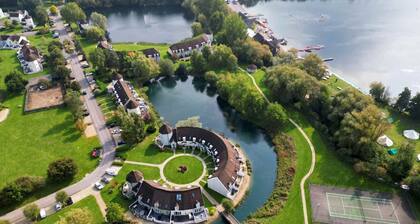 Isis Lakes 79, Reflections (P) - Lakeside Lodge, On-Site Activities, Sleeps 6