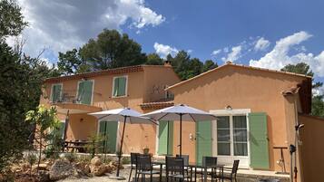 UtendĂžrsservering