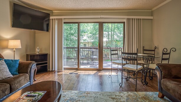 Unclassified image, 1 of 31, button - 34ReddLn|Townhome | Sleeps 4 (Hot Springs Village)