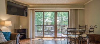 34ReddLn|Townhome | Sleeps 4