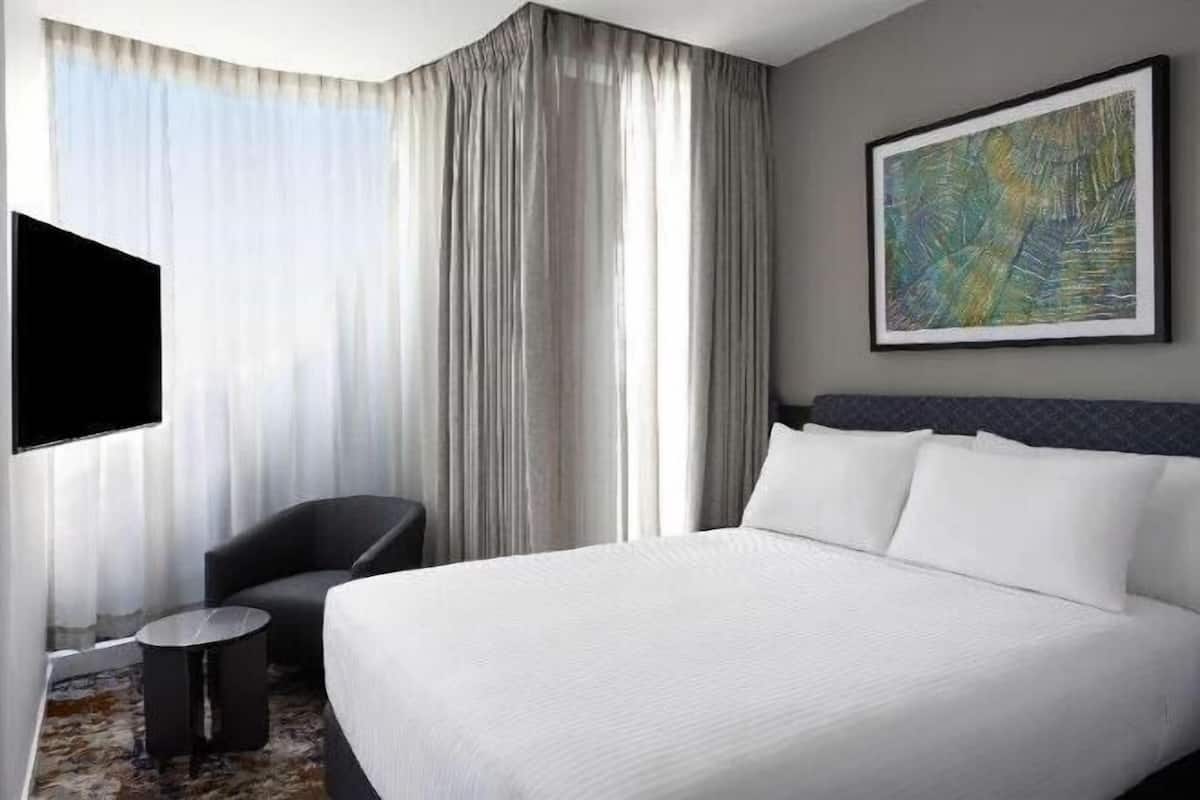 1 Schlafzimmer, hochwertige Bettwaren, Minibar, Zimmersafe