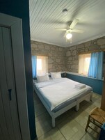 Room | Free WiFi, bed sheets