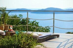 Uklassifisert bilde, 4 av 62, knapp